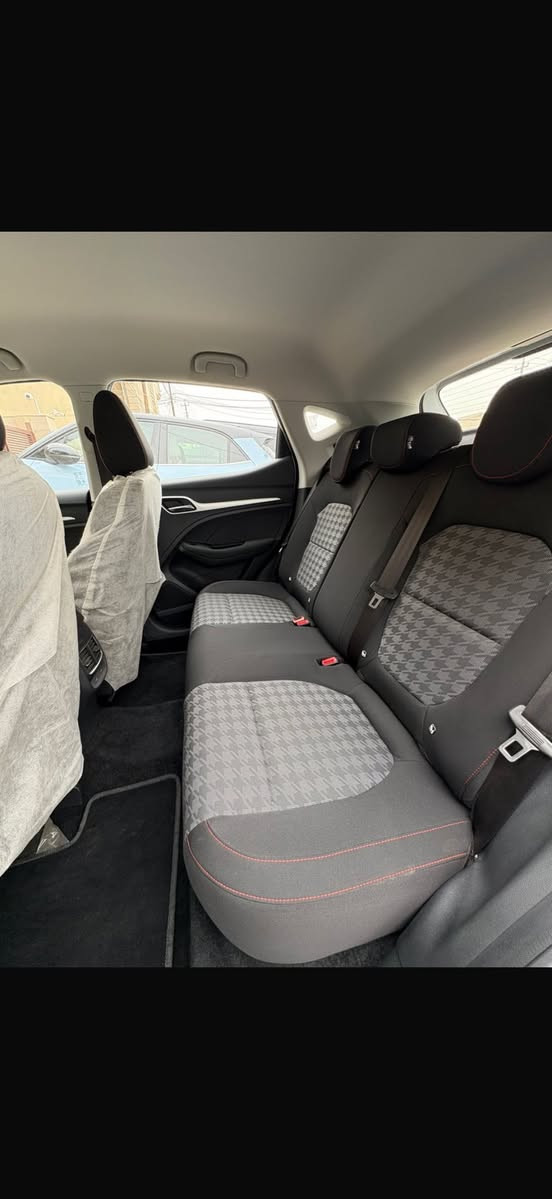 سلام عليكم Mg ZS موديل 2022 رقم بغداد تحويل ثاني يوم كاملة و مابيها اي نقص و مكفولة فقط فيها اصبع بارد بلباب ورا السايق تكحيل على كد الشخط و تكحيل بلدعامية الاماميه فقط الباقي كله مكفول من فتح و صبغ ماشية قليل جداً 19 الف يعني زيرو بموديلها ال لون الابيض المرغوب مواصفاتها شاشة و كامرة خلفية و بصمة و حساسات خلفيه  و معروفة فئة الستندر و محركها 4 سلندر 1500cc مكاني بغداد السعر  125$ و بي مجال انشاءلله للتواصل ***********
