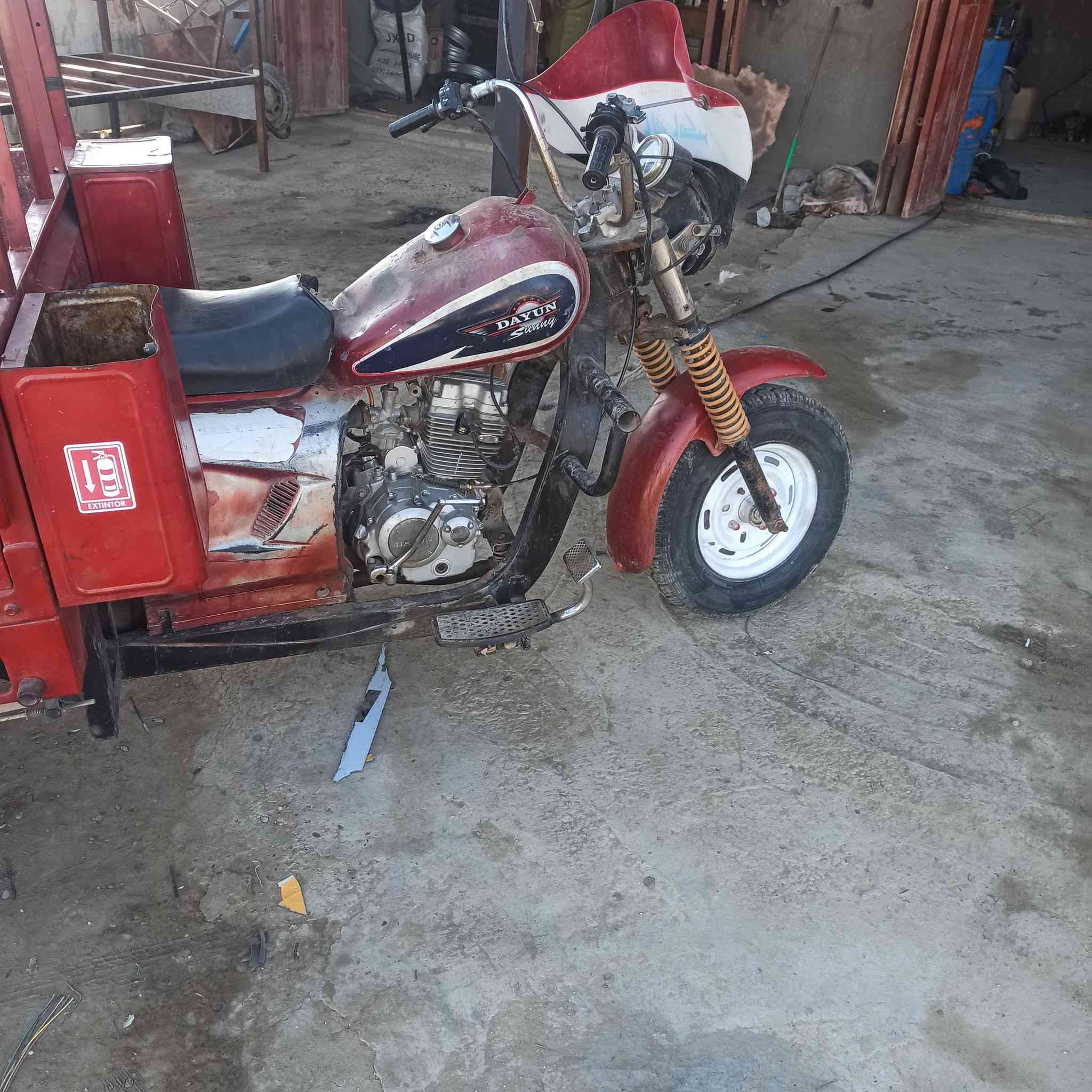 السلام عليكم ستوته  دايون لبيع موديل 15 كفاله عامه  اوراق اصولي  بس لوراق تعبانات شويه لمكان بابل الحمزه الغربي السعر 750 وبيه مجال  ***********
