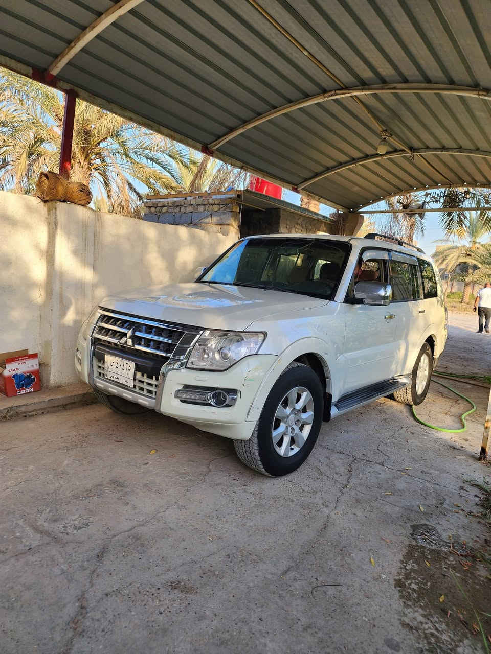 باجيرو 2009 بيها  صبغ بالشاملغ الخلفي جير ماكينه تبريد كله جاهزه السياره السعر 120 وبيها مجال ***********. بابل
