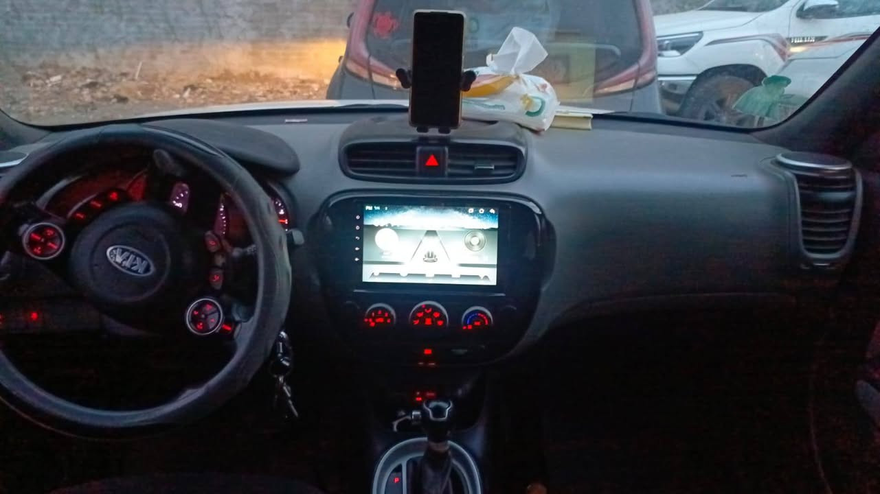 السلام عليكم . كيه صول للبيع 
رقم بغداد 
مديل 2017
مكانها ميسان 
السعر 120 . محرك جديد قبل شهر اكثر شاديه . 
انه مكلف بالنشر الشراي يتصل على صاحبها  . ***********.  مكان السياره ميسان المشرح .
