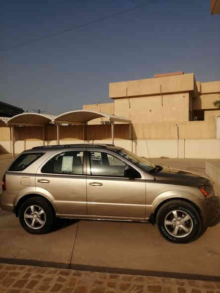 🚗 للبيع او مراوسه مع كامري او سوناتا 2009
و سيارات آخره حسب القناعة 

كيا سورينتو موديل 2007 

جيب صندل كوري، واسع ومضمون

 سعره 110 بيها مجال الطيبين 

✅ التفاصيل:

الموديل: 2007

كفاله عامه من ضرار وصبغ

يعني سياره لا ضربه بيها و لا صبغ 

المكينة مال كصه جديد شرط كوري 

بنزين V6 (3.5L) أو رباعي (2.4L) – نظيفة وقوية

كير : أوتوماتيك سلس

الدبل: دفع رباعي مع نظام AWD

الداخلية: شركه ، نظافة مرتبّة

تبريد وتدفيه شرط 

الإطارات: جديدة

وكالة او تحويل شرط 

الأنظمة: صوت CD + USB، حساسات، كنترول – 

 المميزات:

SUV واسعة للعائلة، قوي وعملي

مكينة V6/2.4 اقتصادية نسبياً.. 

تواصل مع الرقم الهاتف

***********

***********

ومع تحياتي للجميع...
