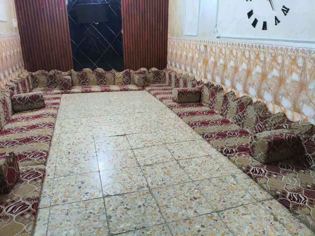 سلام عليكم
جلسة للبيع ١٤ نفر ب٣٠٠ الف دينار... المراسلة عل الخاص


**إذا كنت صاحب هذا الإعلان وتريد حذفه لأي سبب، رجاءا أرسل رسالة إلى الدعم الفني**