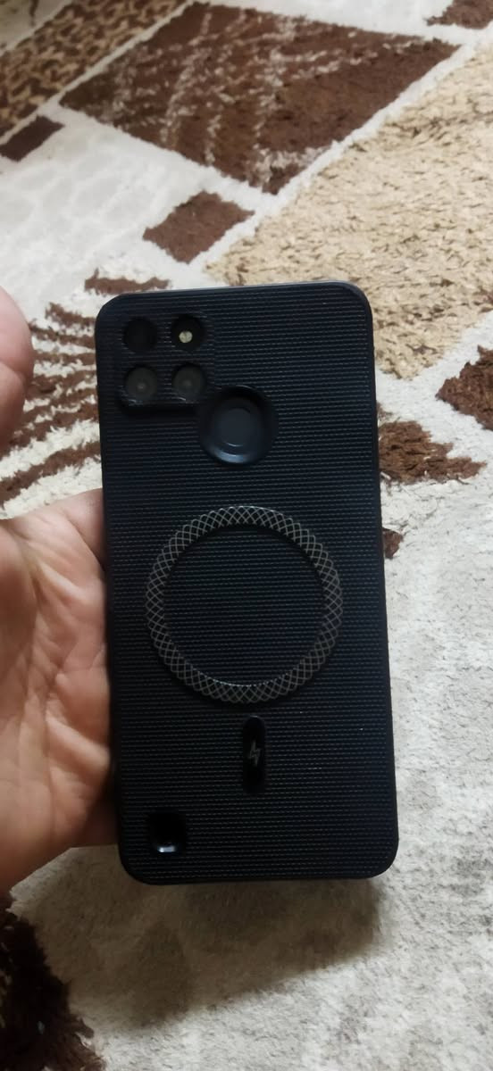 السلام عليكم ريلمي c21yذاكرة 64 جهازك جديد مابي أي عيب السعر 80بي مجال ***********
