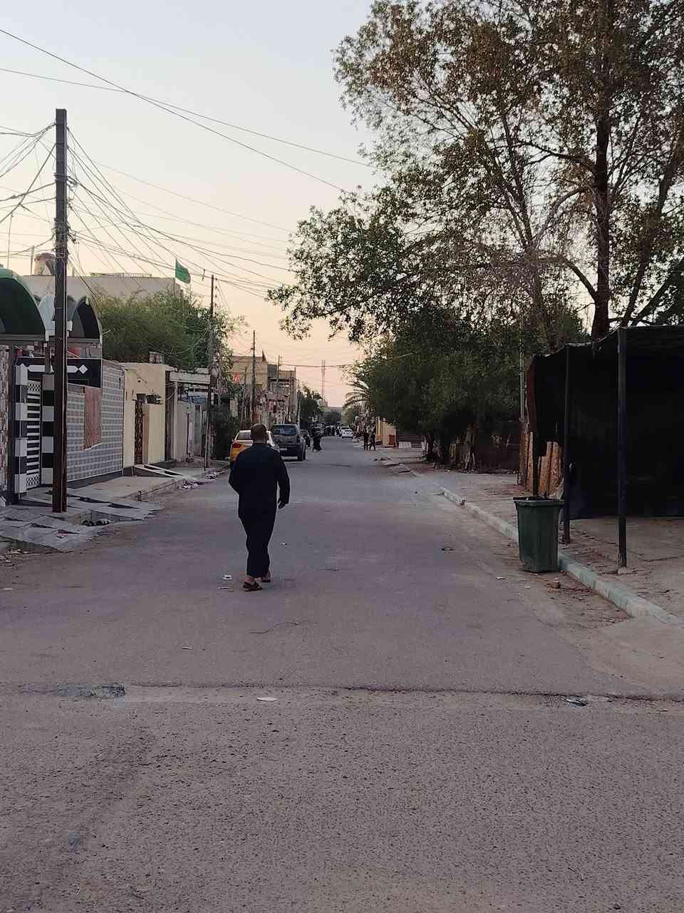 السلام عليكم عقار للبيع ابو رمانه  مساحة ٢٤٠ متر طابق ونص طابو صرف حر البيت
للأستفسار 
***********
