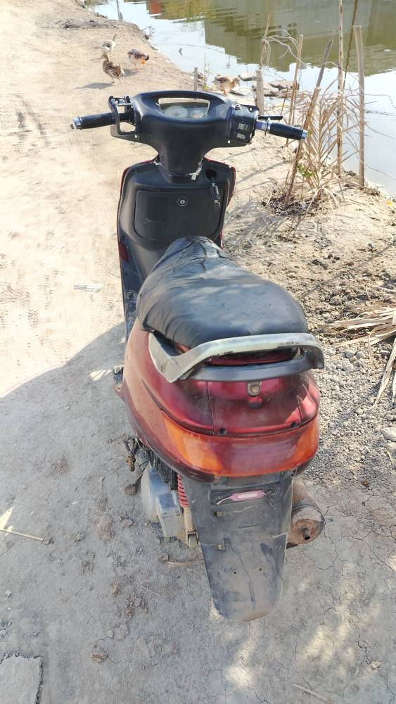 سلام عليكم فراشه للبيع تجفيت جديد مثل ماواضح بصوره كفرات نص نضافه تشتغل هندر واحد سعرها 150وبيها مجال كلش بسيط ***********مكان الهوير الكبير
