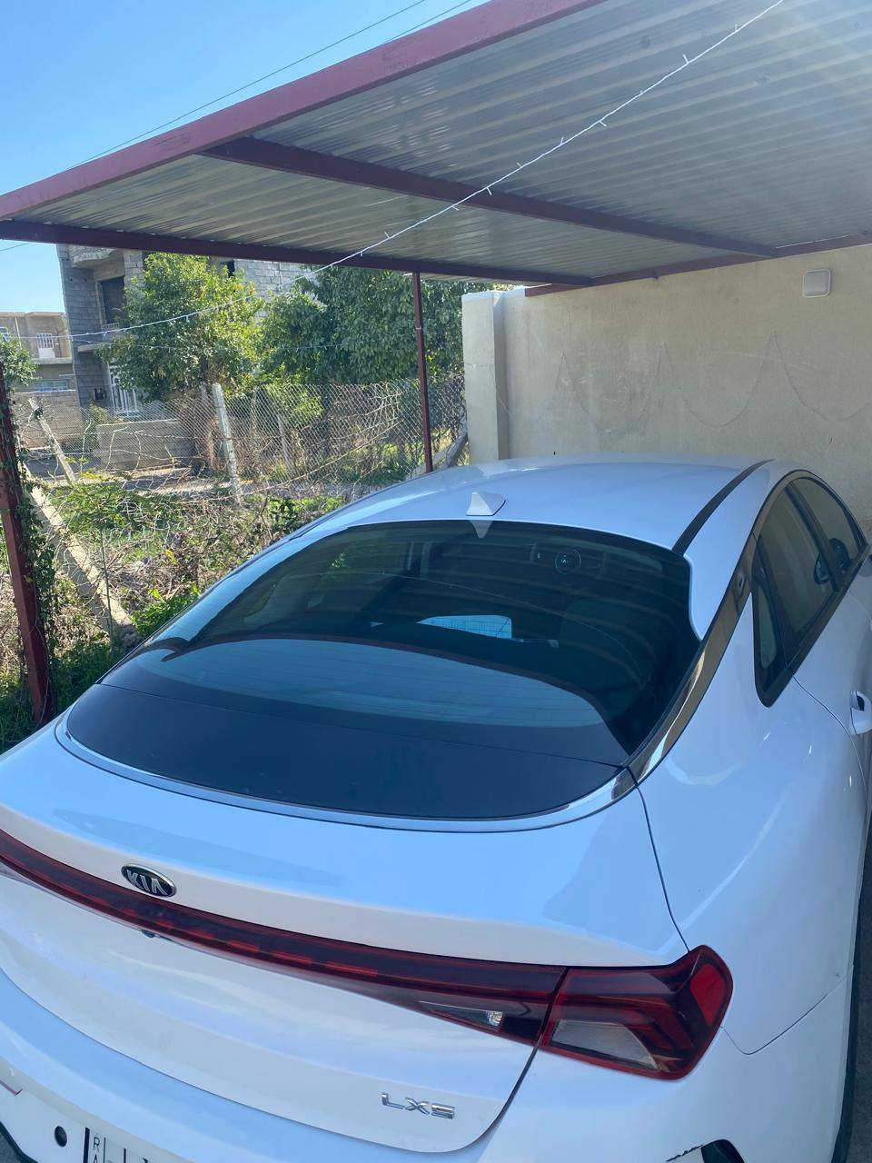 السلام عليكم
كي فايف K5 2021 للبيع   
فول مواصفات  محرك 1600 تيربو    
  بصمة    وكامره خلفية وصندوق ذكي  السيارة ماشية ١٣٩ 
الحادث/  بدون حادث البنيد كلير من امريكا 
الرقم /  صلاح الدين  معوقين وعندي وكالة عامه باسمي 
رقمي / *********** 
السعر / 175 بيه مجال
