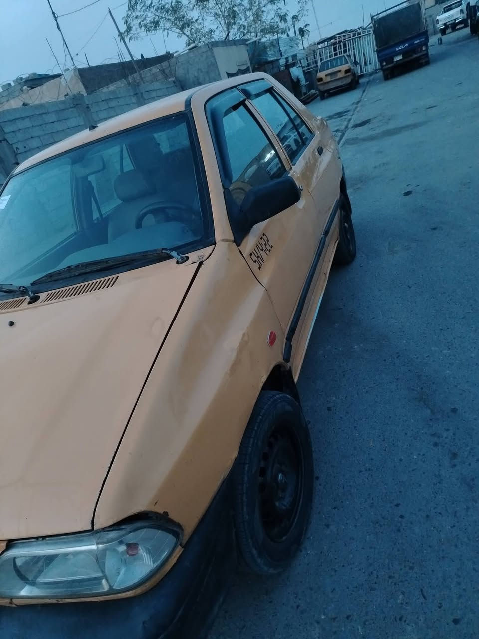 سلام عليكم سايبه للبيع موديل 15 نضيفه محرك وكير نضيفات تحويل ثانيوم شواصيه يرادله تعمير السعر 26 وبيه مجال المكان  بغداد  حي النصر رقم الهاتف ***********
