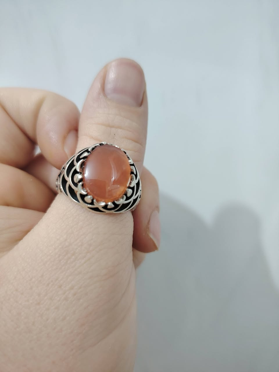 خاتم فضة صياغه يدويه الحجر عقيق يماني ذمه
للاستفسار خاص
موجود توصيل لكل محافضات
@إشارة


**إذا كنت صاحب هذا الإعلان وتريد حذفه لأي سبب، رجاءا أرسل رسالة إلى الدعم الفني**