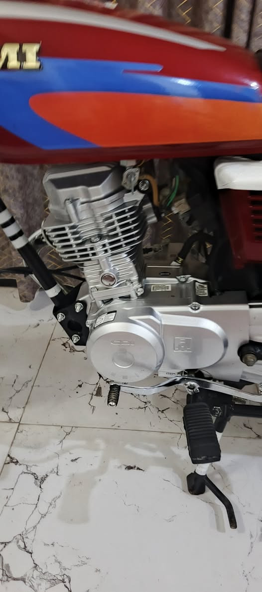 دراجه شاصي متياز 22 تعمير 26شلامجه اصلي      خاص 772 308 7262


**إذا كنت صاحب هذا الإعلان وتريد حذفه لأي سبب، رجاءا أرسل رسالة إلى الدعم الفني**