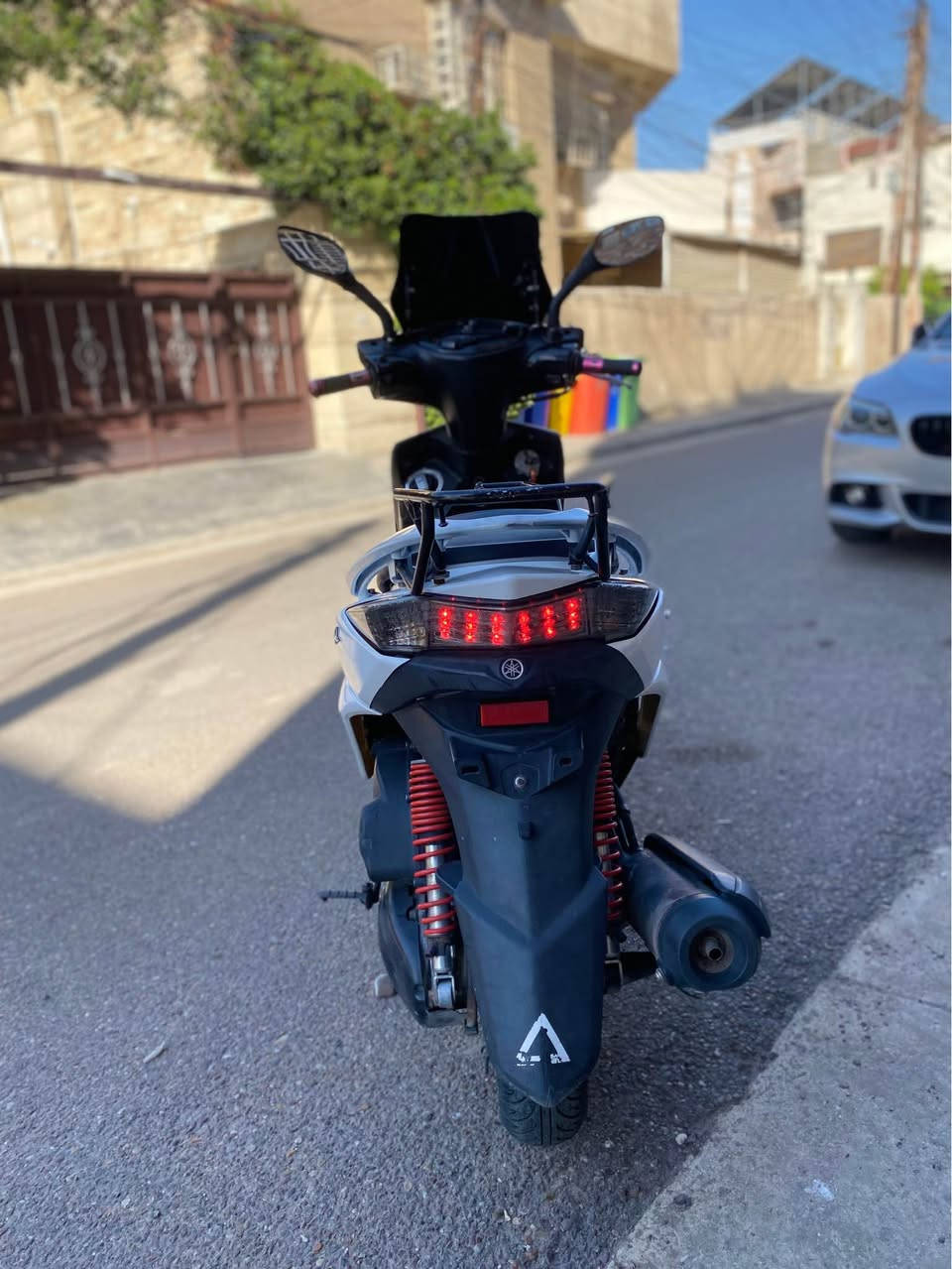 للبيع دراجه سكنس لد حديث فحل ياباني اصلي قبق نفخ ستان كهربائي ⚡️مال رمبه وكاله الدراجه كهربائيات كلها شغاله محرك بلادي وراقها كامله واي نقص مابيها دراجه السعر مليون 250 العنوان بغداد الكرخ الرقم (***********) بغداد, العراق
