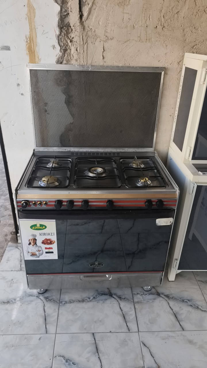 سلام عليكم جميع الاثاث مستخدم متوفر من كاونترات مستخدمه كنتور اربعه ابواب شرط نضافه شرط الاصلي  طباخات مصريه ثلاجات ميز طاعم دواوين قنفات العنوان تكريت القادسيه قطعع ٥٠٠مجمع الطبي 
الاستفسار***********
