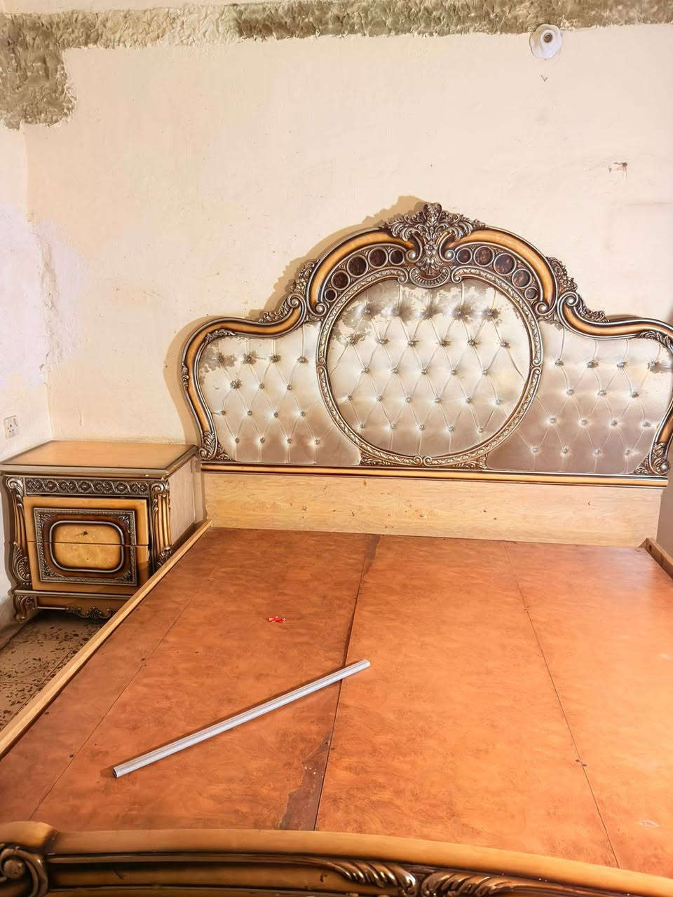 غرفه نوم نضيفه وجديده كل ضرر مابيه سعر 450 العنوان العزيزيه منطقة سراي مقابل مجمع بيت كعيد الاستفسار *********** وشعدكم غرفه نوم كناتير بوفيات كاونترات جميع الاثاث المستعمل ***********
