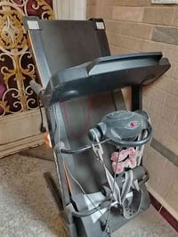 جهاز جري مستعمل شي قليل كلش نضيف كلش للبيع ٤٠٠ وبي مجال ٠٧٧٤٠٣٣٣٤٦٢