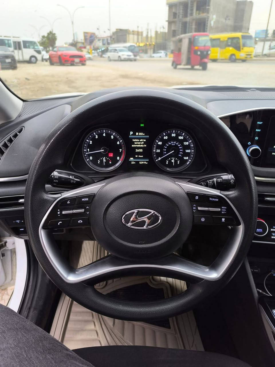 للبيع هيونداي سوناتا 2023
وارد امريكي حادث دعامية
بدون صبغ بدون ايرباك 
رقم بابل دولي
** المواصفات **  🏅🥇
🔹 بصمة دخول ذكي تشغيل عن بعد 
🔸 رادار تحديد مسار مثبت سرعه 
🔸شاشة/كاميرا خلفية 
🔸 تبريد قطعتين مناخ منفصل 
🔸لايت LED امامي خلفي
🔸 كشنات كهرباء - تدفئة 
🔸 تحكم ستيرن جهتين
🔸 اشاير مري
🔸حساسات أمامية وخلفية 
🔸 أنظمة قيادة متعددة 
🔹 باقي المواصفات موضحة بالصور 
الضرر.. دعاميه فقط 
الموقع - بابل الحله 
للاستفسار الاتصال على الرقم 
***********
