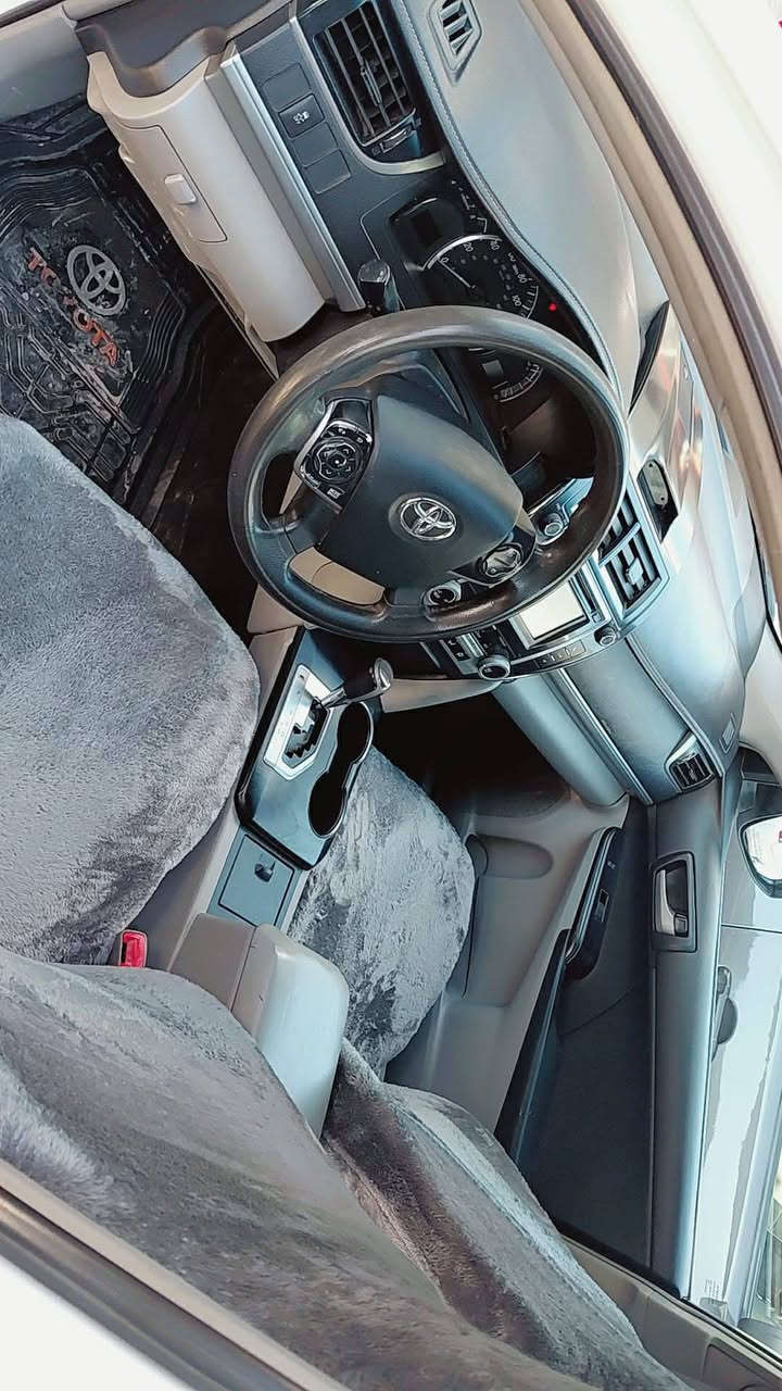 کامری مودێل 2012 ئەمریکی🇺🇸
2 بارچە سبخ 
سعر$ 130 مجال

*********** موبایل
