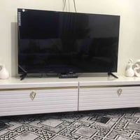 ميز بلازما • نضيف