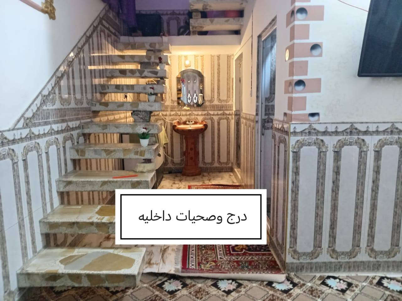 السلام عليكم 
دار للبيع 
مساحه 220 
مكان شارع الفلل الموز قرب صيدليه مروه على الشارع 
السعر 75 مليون أو بي مجال
التواصل ***********
