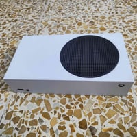 اكس بوكس سيريز S • ٥١٢GB • نضيف ١٠/١٠