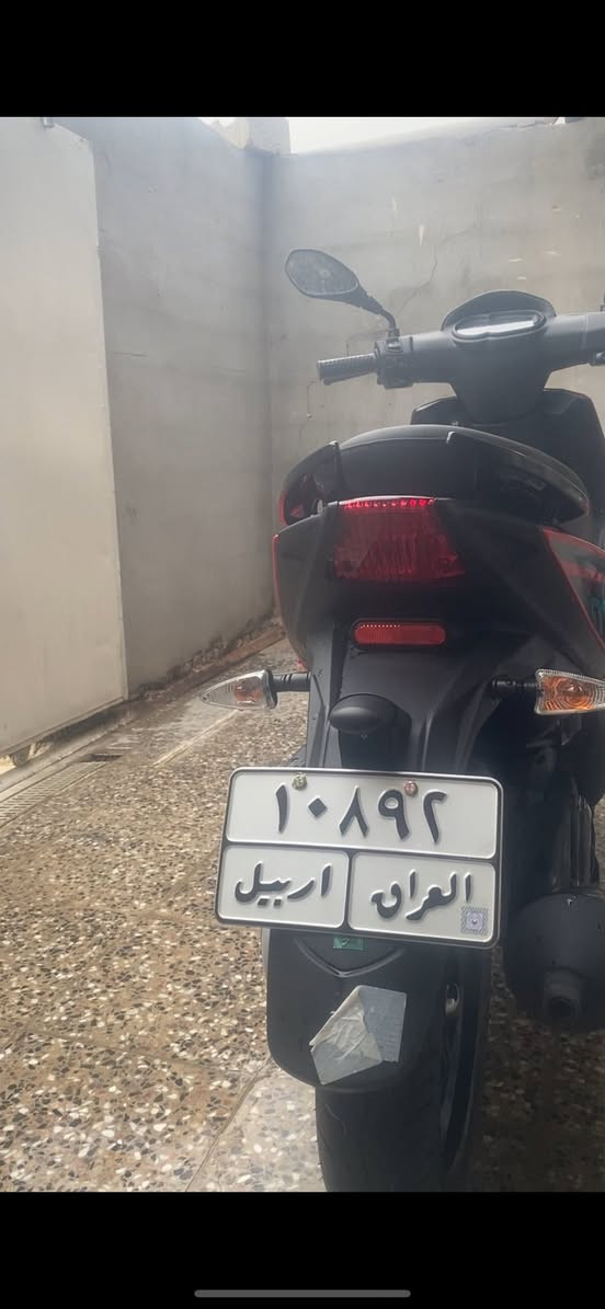 السلام عليكم دراجة ابريليا ايطالي مرقم بأسمي موديل 24 ماشية 3 الف جديدة بوضع الشركة مكاني بغداد الكرخ للاستفسار متواجد وتساب ***********
