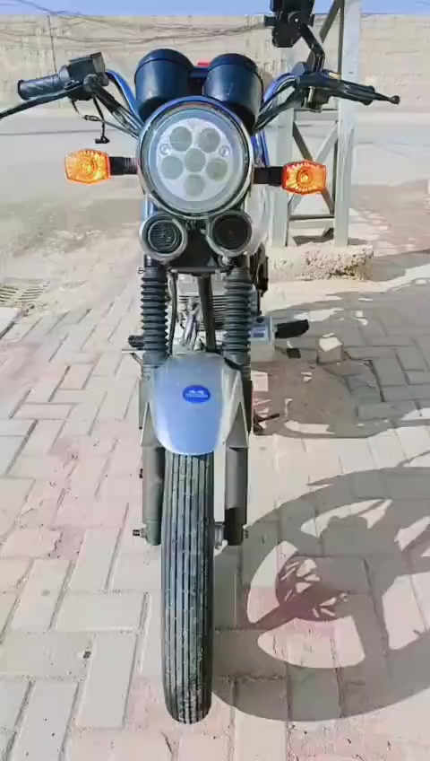 سلام عليكم دايون عضم مديل 2022 مكفوله صويج سجينه كهربايات سلف كله شغال  اي نقص مابيه دراجه جديدة  مكان كرب لمام عون كلك كلك سعره 825 ///////***********//// *********** شراي ينتصل وبي خير ودلل
