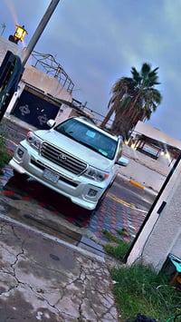 لاندكروزر • ٢٠١٥ • ١١٣ الف