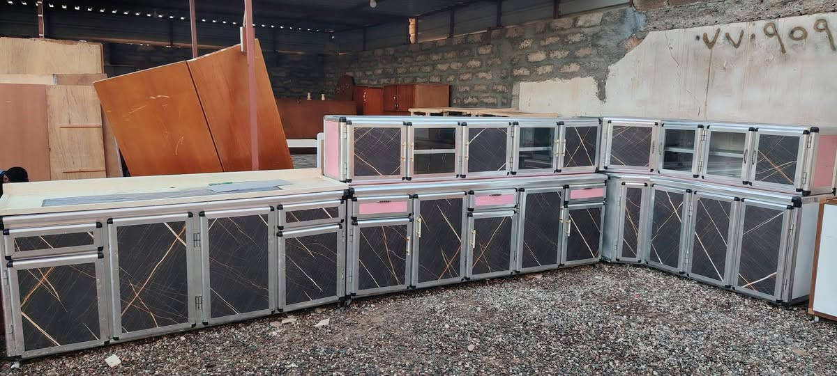 السلام عليكم  مسواگ جديد في (ساحة الخضرانيه ) للأغراض والأثاث المستعمل الموقع الخضرانيه الشارع العام للأستفسار للأتصال على الرقم (***********)بي واتساب
