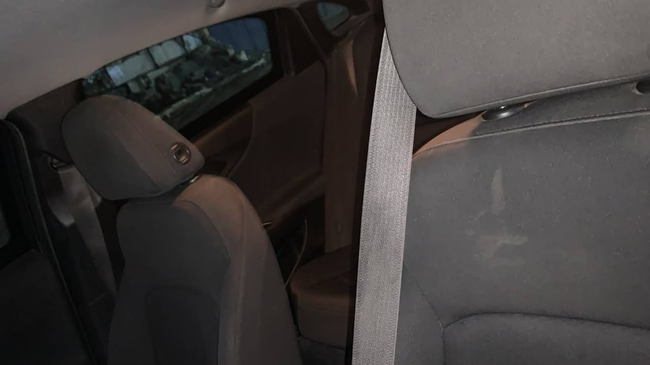 اقصاد اقصاد
سلام عليكم سيارة للبيع حادث جملق وبنيد ضربه خفيفه

موديل ٢١ سيارة كلش نضيفه مقدمه ٥٠ وسعر ١٣٠ وبيه مجال شهر ٣ ورقات مكان بغداد الكرادة ***********

@للجميع
