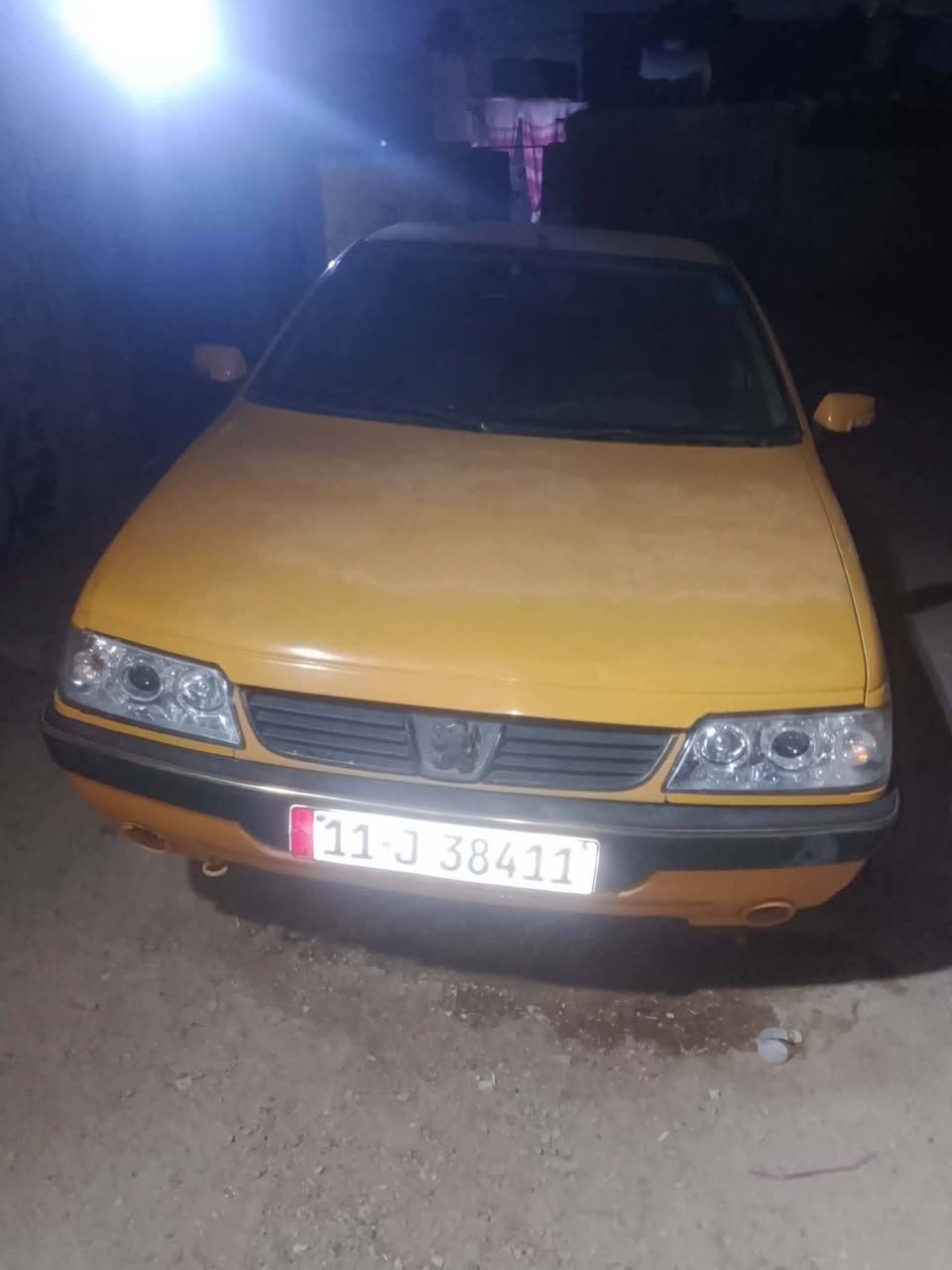 بيجو 405 للبيع سعر35وبيه مجال اتصال ***********
