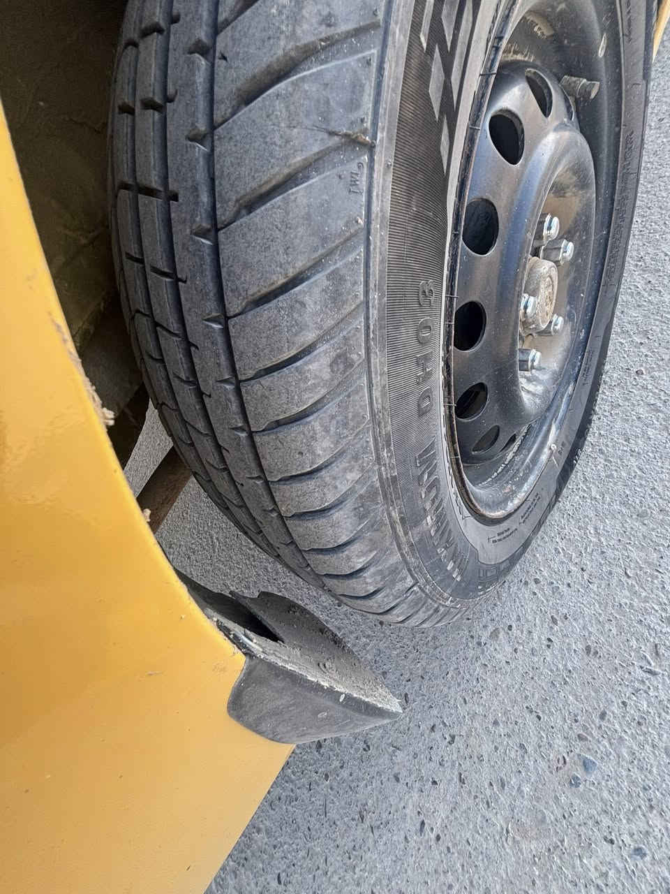 النترا خليجي رقم انكليزي دياله تحويل ثاني يوم بسمي سعر 79 ضربته من خلف جملغات وحوض *********** مكان بغداد بسمايه
