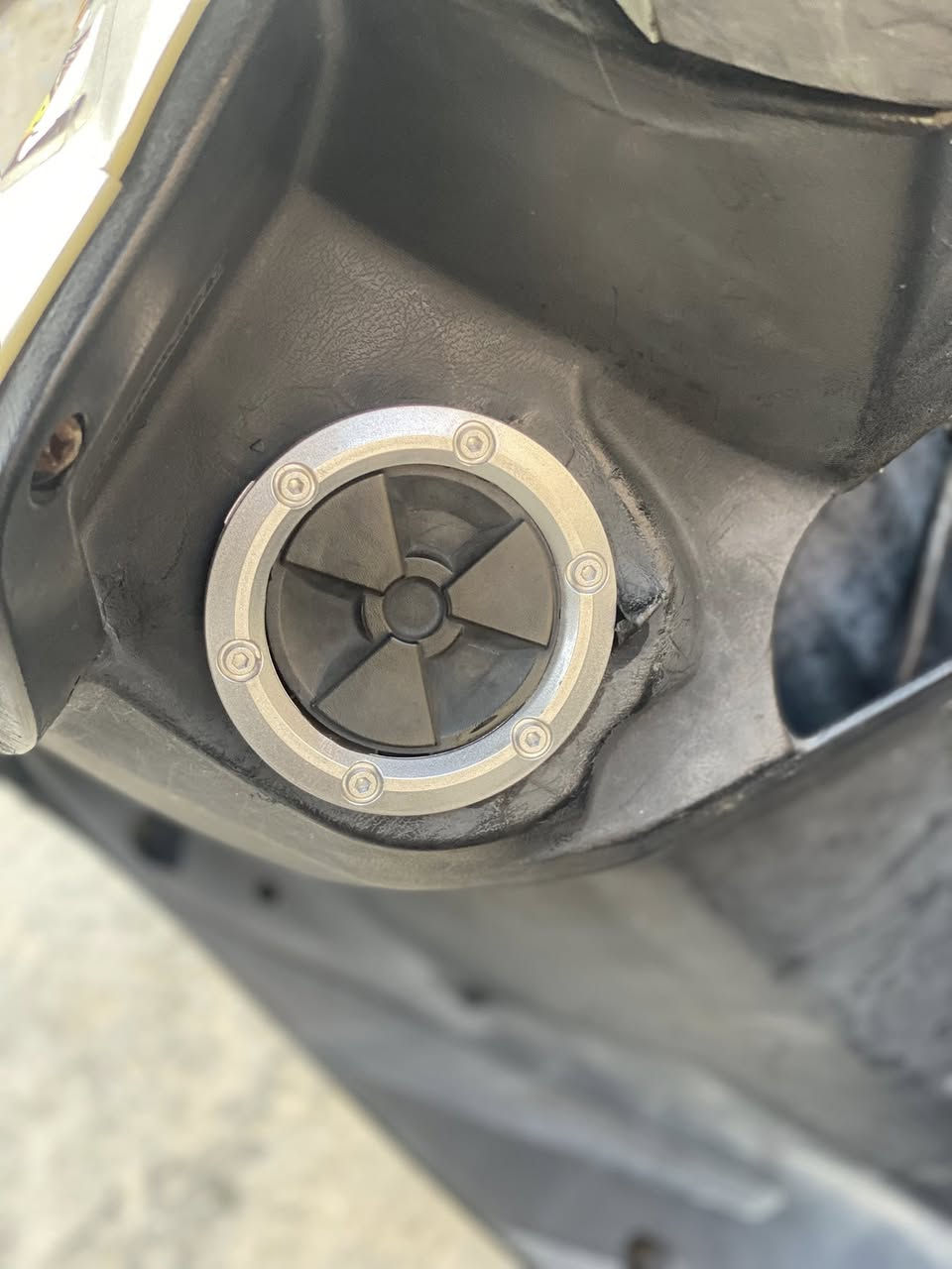 سلام عليكم دراجه نضيفه شغاله سلف هندر مكينه نكره بكل وكت كيجات بانزين سرعه شغالات كهربائية عامتن غاله مكينتها ناعمه بيها ملاحضات بصيطه مكاني بغداد الحريه شارع 30قرب أسوق مريومه رقم تليفون ***********اتصل وتدلل سعرها خاصص
