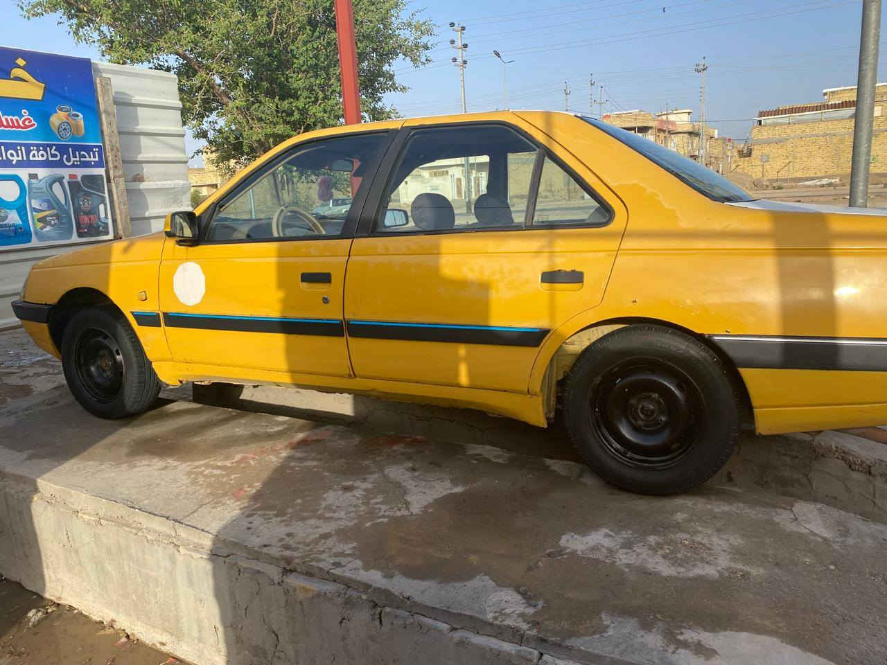 السلام  عليكم
سياره للبيع  نوع بيجو ٤٠٥ موديل ٢٠١٢سياره كامله ونضيفه وكفاله محرك وكير وكشره كدامك استفسار تصال على رقم 
***********
