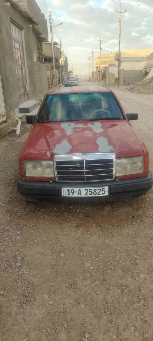 السلام عليكم سياره مارسدس دب رقم دولي مكينه 2500 موديل 1987 لا تبخير ولا تنقيص  تبريد شغال 
السياره سعرها 38 وبيها مجال
العنوان __ البصرة _القرنه 
رقم الموبايل __ *********** القرنة, البصرة
