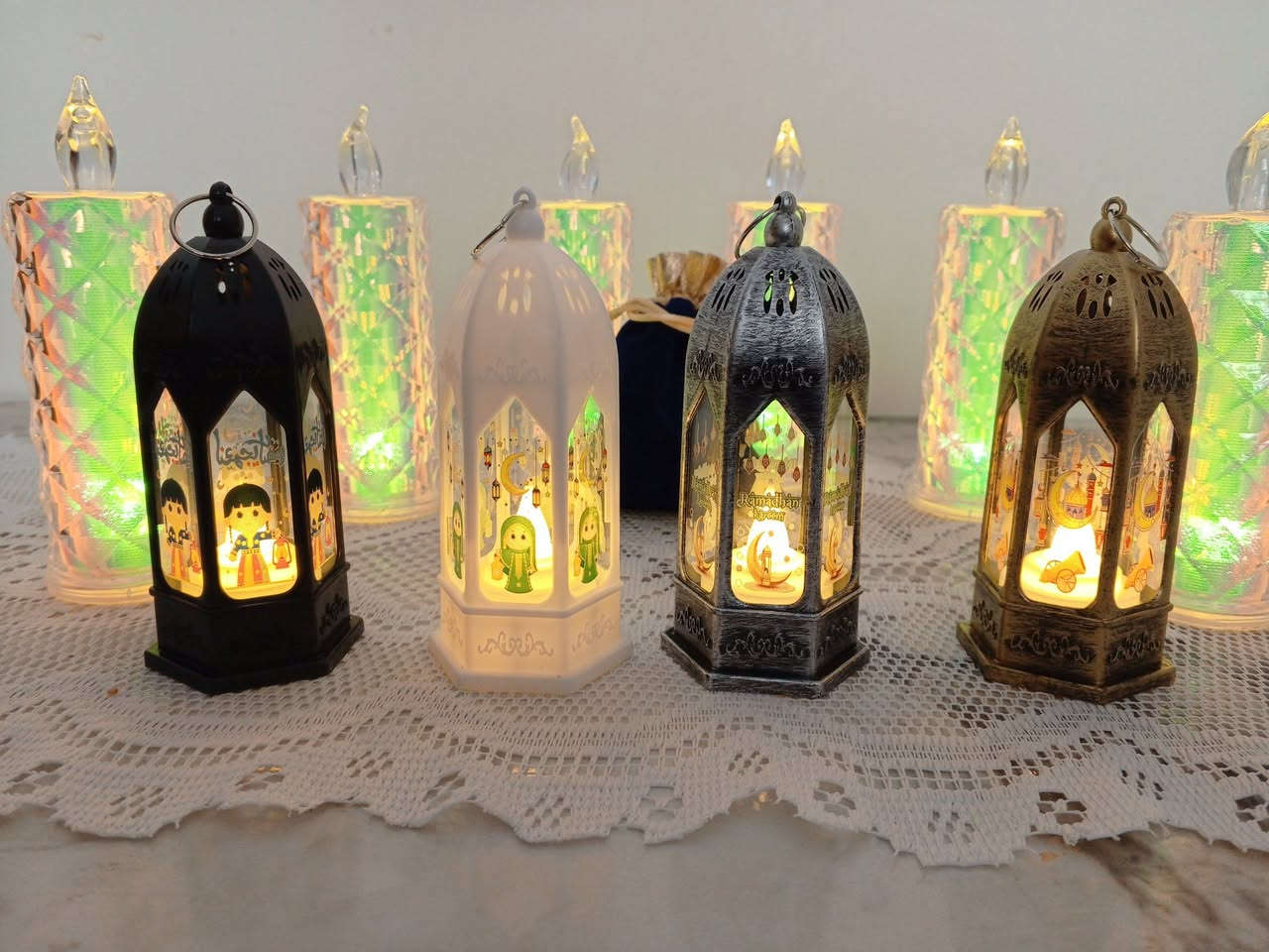 بنات عندي فوانيس الكتروني صغار وكوشات رمضانية وماعون خشبي هلال منو تريدهم شلع


**إذا كنت صاحب هذا الإعلان وتريد حذفه لأي سبب، رجاءا أرسل رسالة إلى الدعم الفني**