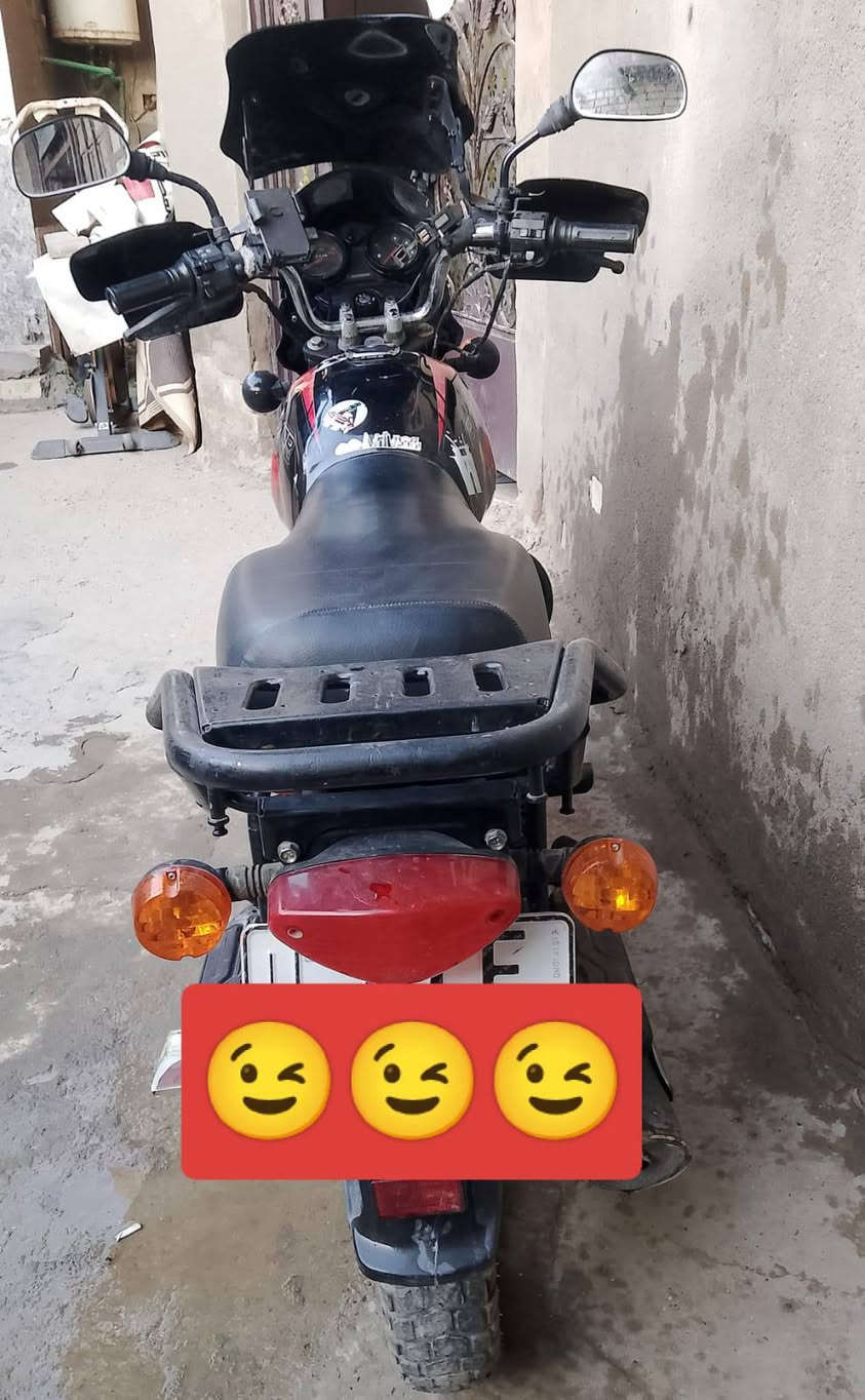 سلام عليكم دراجه بوكسر جبلي موديل 23 رقم وسنويه تحويل ثاني يوم
مكان بغداد المعامل الباويه 
***********وتساب بس 

***********اتصال
