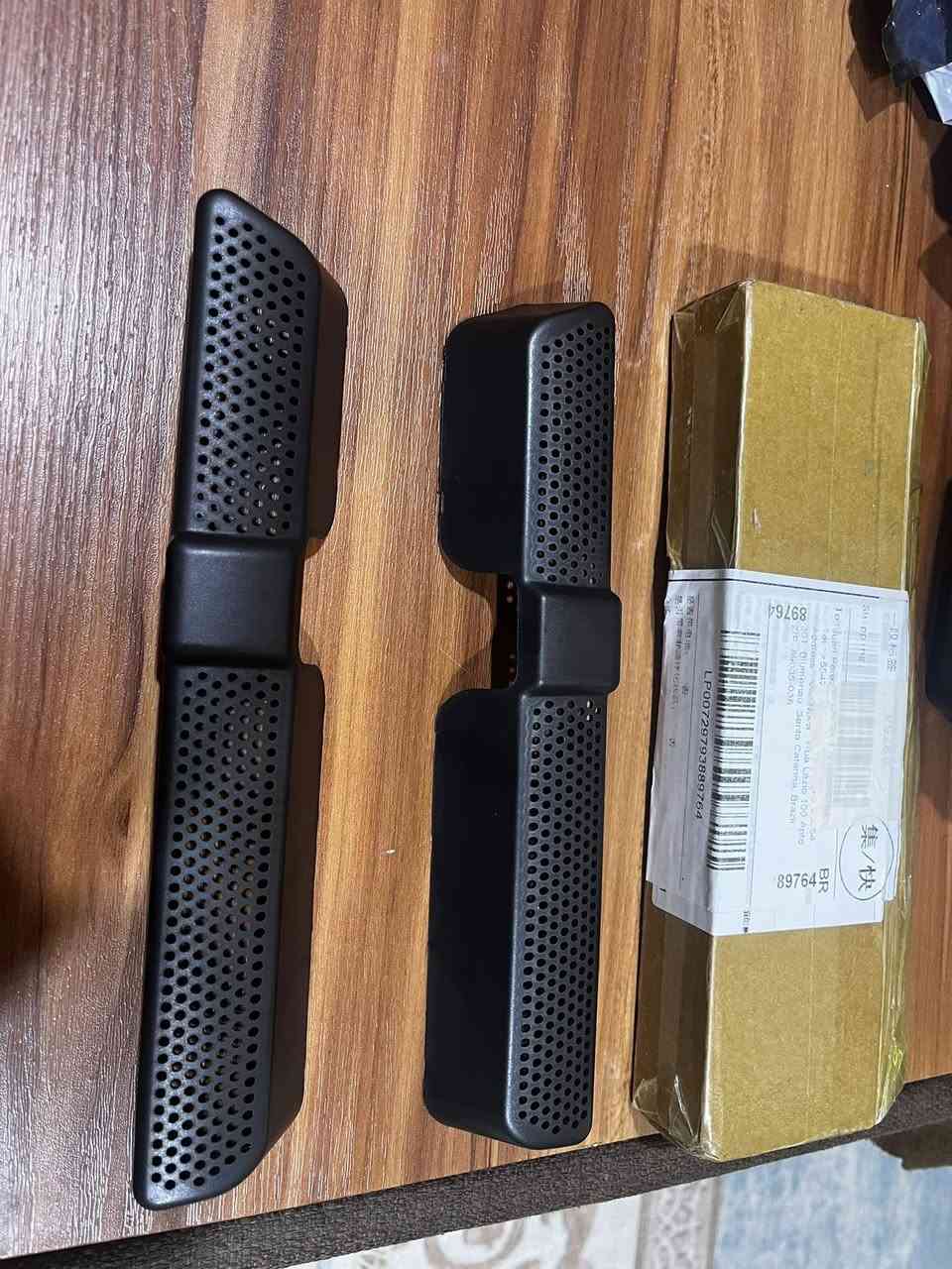 السلام عليكم
حافظة سلع لسيارة فوكس واكن  تاكون و تاوس
و2 قطعه مشبك هواء 
تعمل على اكثر من موديل سنه ١٨ الى موديل ٢٤ 

قطعه امزون الماني بالكارتون 

على اول تم  📍25 الف


**إذا كنت صاحب هذا الإعلان وتريد حذفه لأي سبب، رجاءا أرسل رسالة إلى الدعم الفني**