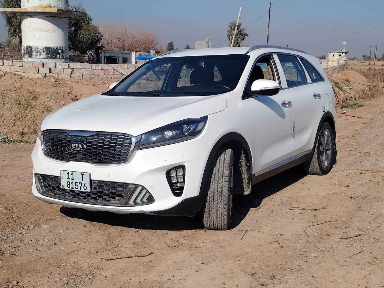 السلام عليكم
سورنتو 2020  خليجي 6 سليندر  ، 7 راكب خليجي مكفوله كفاله عامه

فول مواصفات عدى الفتحه

نظام ترحيب 

بصمه ابواب وتشغيل 

لايتات زينون 

 كشنين كهرباء  

كامرا خلفيه 

دبل حساس امامي خلفي

 فول تحكمات ستيرن 

بردات خلفيه 

٣ انظمه قيادهة

سايد بريك قدم 

صندوك كهرباء 

تبريد ٣ قطع 

وبقيه المواصفات معروفه

سيارة جديدة جاهزة من كل شي صدر جديد دسكات جديد نوزلات بلكات فيتم كله شركة جديد دهن وفلاتر كله جديد الزجاج عازل حراري سيارة جديدة شركة ماتصرف عليه دينار  ورقم الانكليزي الجديد وهزة جديدة ماشية 90الف كيلو السعر  260 ورقه وبيه مجال

رقم الهاتف***********

العنوان صلاح الدين بلد
