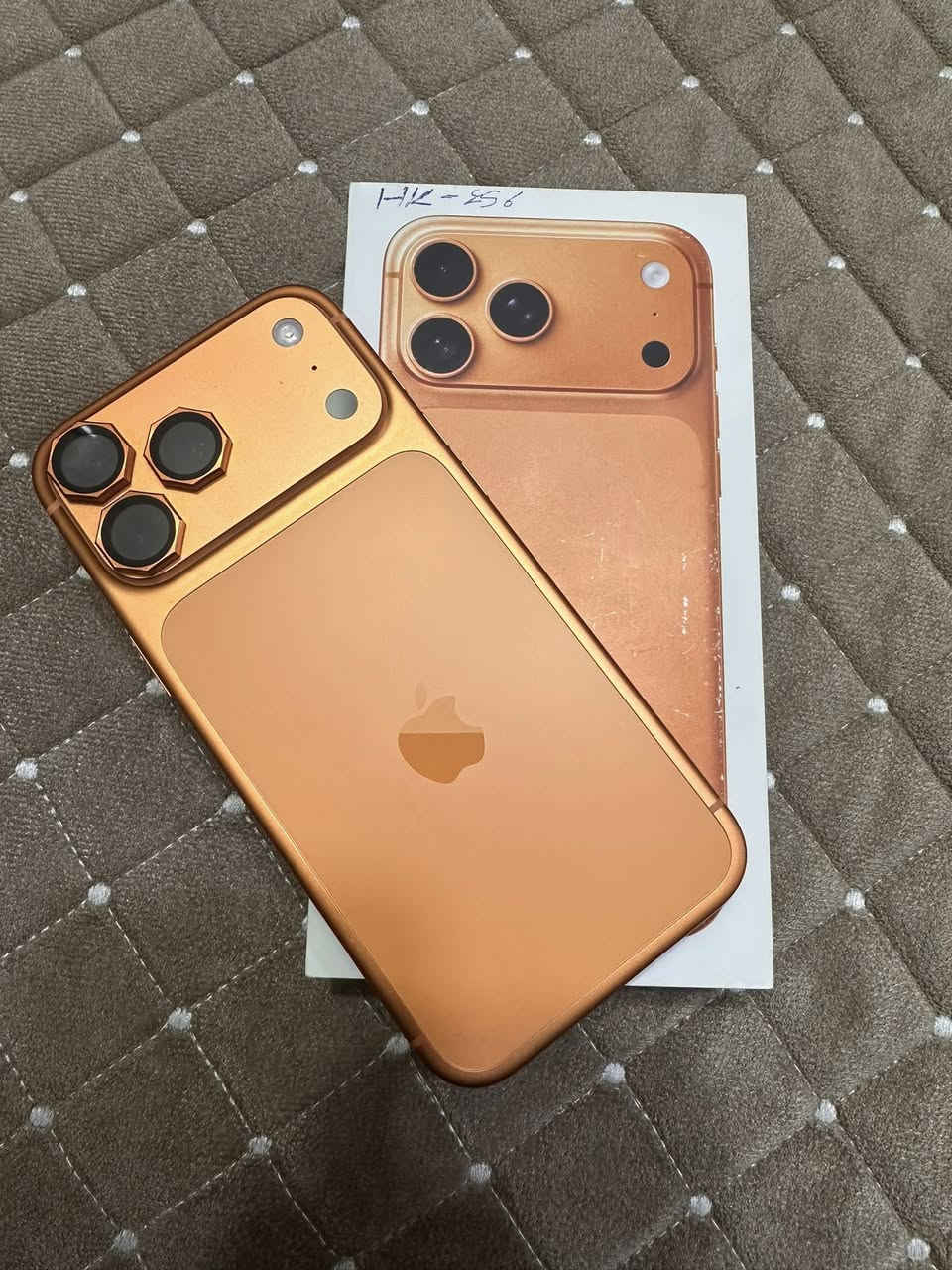 السلام عليكم ايفون 17 برو ماكس للبيع نسخة ZA ذاكرة 256 البطارية 100 مشحون 104مرات الجهاز اخو الجديد بيه بس هاي الخدشه كامل ملحقات السعر 2100مليونين وميه وبي مجال للشراي مكاني بغداد الزعفرانية ما عندي توصيل ولحد يراسل بس يسئل بس الشراي يراسل للاستفسار مراسلة الصفحة او واتساب على هاذه الرقم ***********
