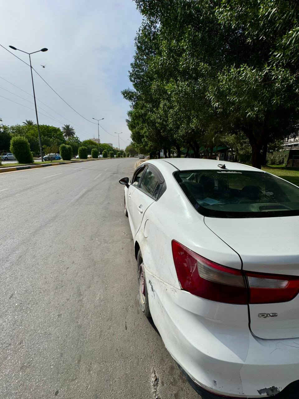 سلام عليكم
كية ريو 2016 وارد امريكي مابيها صبغ فقط قبق البانزين  باقي بدون صبغ
كير مكينة مكفول شرط 
تبريد ثلج تدفئة شغالة
ترايها حلو نشطة سيارة مكينة gdi
شاشة حديثة كامرة خلفية 

شرط تحويل 
رقم للاتصال ***********
