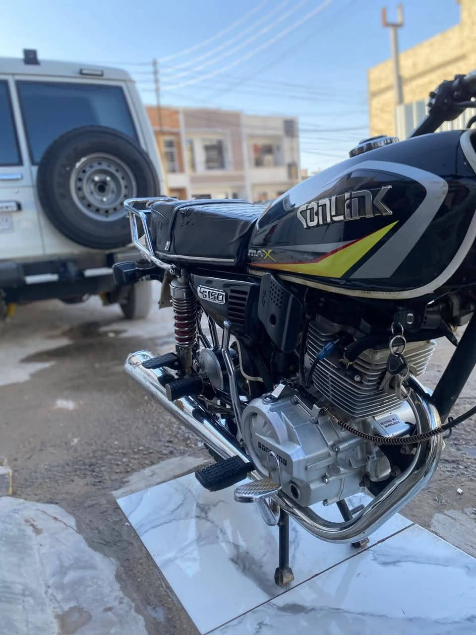 من رخصة لادمن ايراني 2024 محرك 150 الدراجه كفالة نقص بس دشبول الدراجة احلة من الصور مكان دورة سعرهة 625 *********** فقط واتساب
