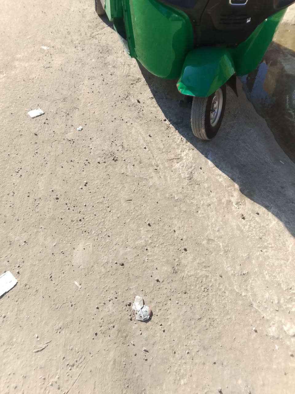 سلام عليكم تكتك 2023كنر للبيع لمكان بغداد لكرخ تقاطع درويش ***********
