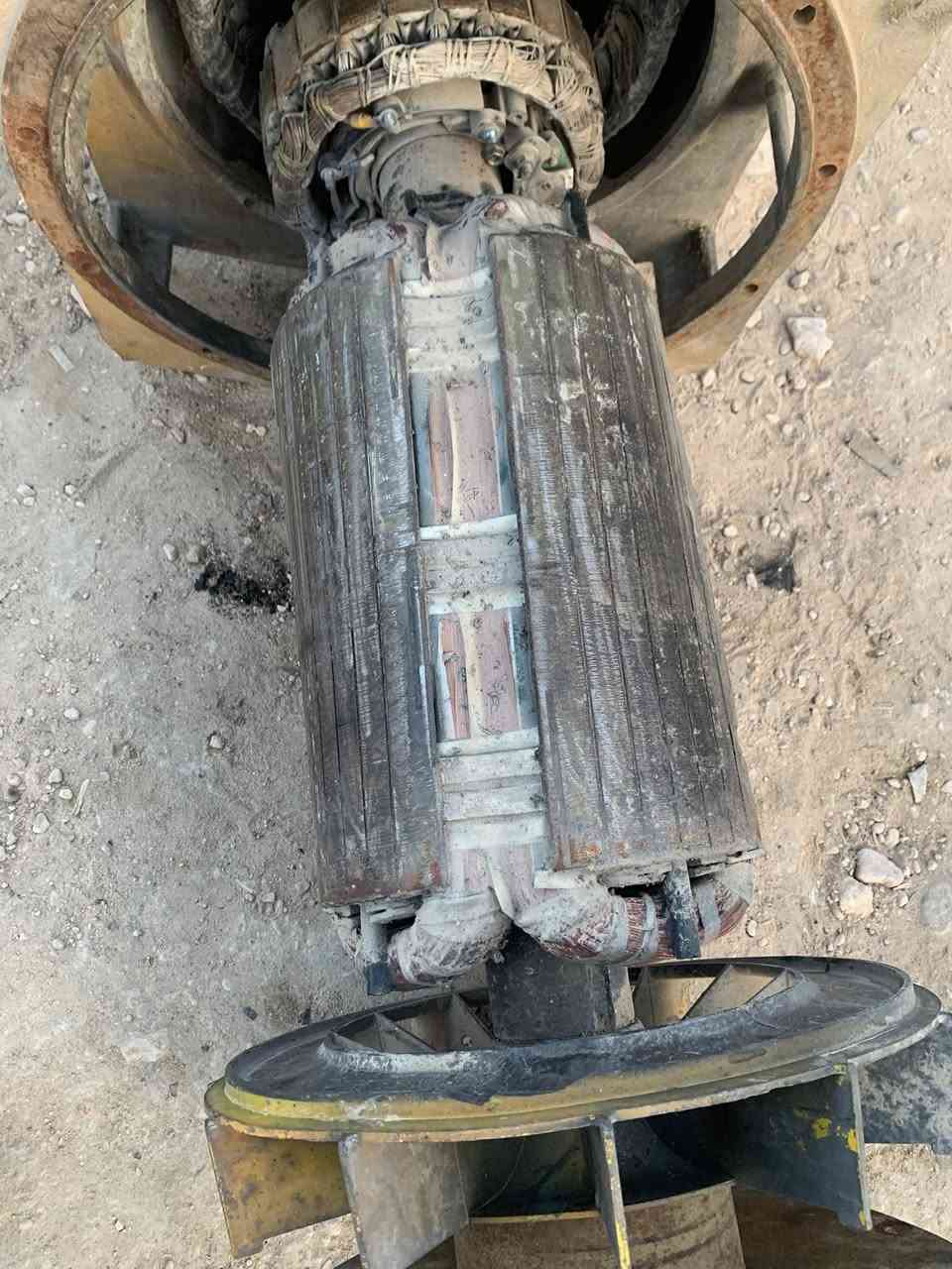 توليد لوري سومر 85 كيفي ارميجر شغال بس ملفوف ملف خارجي محترك كزايترات ثابت ومتحرك شغال 
سعره 500 الف 
***********
***********
