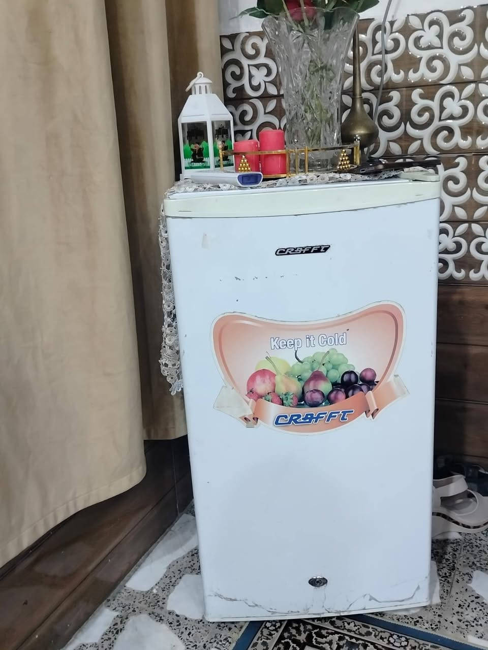 للبيع اغراض بيت نضيفات جدا مكاني حي الجهاد ***********
