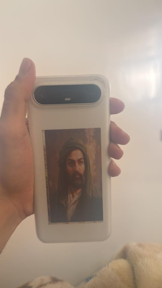 بوفا سلم 5g انحف جهاز
بطارية عملاقة شحن سريع  ذاكرة 256
جهاز نظافته ١٠٠ كامل ملحقات استخدام قليل 
 السعر ٢٢٥ قفل عنواني بغداد مدينه الصدر
***********
