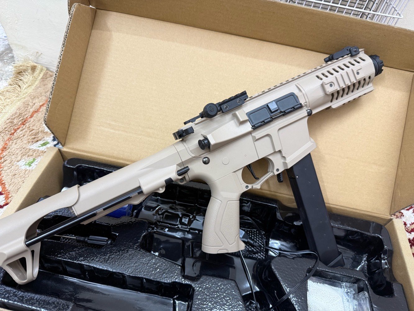 سلاح اربيز كرات مائية ( صجم مائي )

من فئة ال SMG

فايبر كلاس وزن ثقيل وابرة حديد

شاجور وسحب صجم كهربائي

يرمي صلي ومفرد وقفل



استعمال جداً قليل

مع صجم مائي تقريباً فوك ال ٣ الف ابيض وازرق

الضربة مالتة تبقى اثر على الجسم يوم كامل او اكثر



السعر ٦٠ الف وبي مجال للشراي



مكاني بغداد البلديات