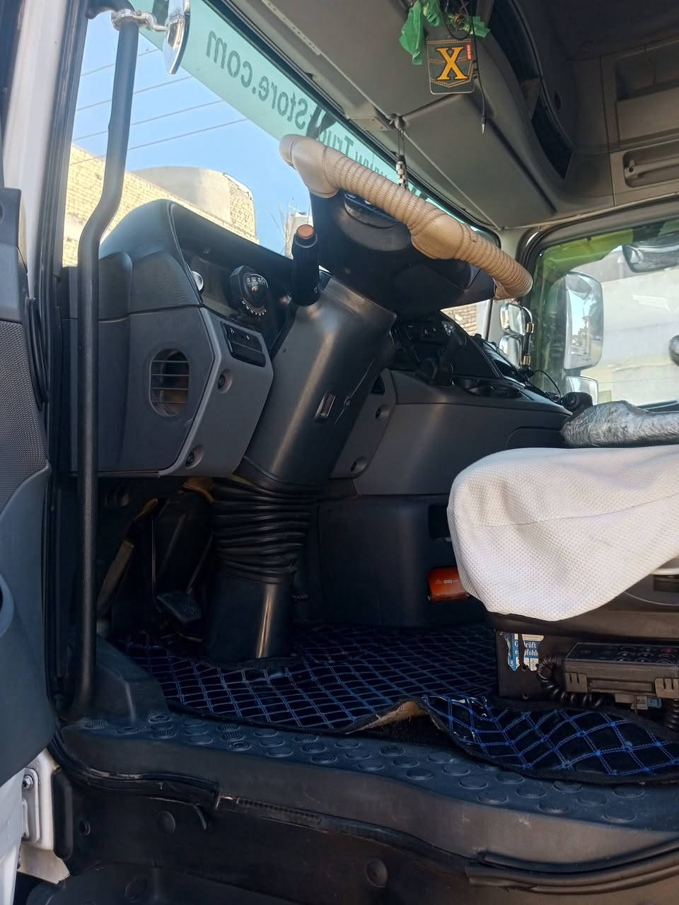 للبيع اكتروز حجم 2544 سنكل خلفي مزوج 8جوبلس موديل 2004 رقم ربيل سنوية ل27
سيارة مكفولة من صبغ من كلشي وجاهزة
‏‪***********‬‏ مكان العمارة صوره هاي اليوم
