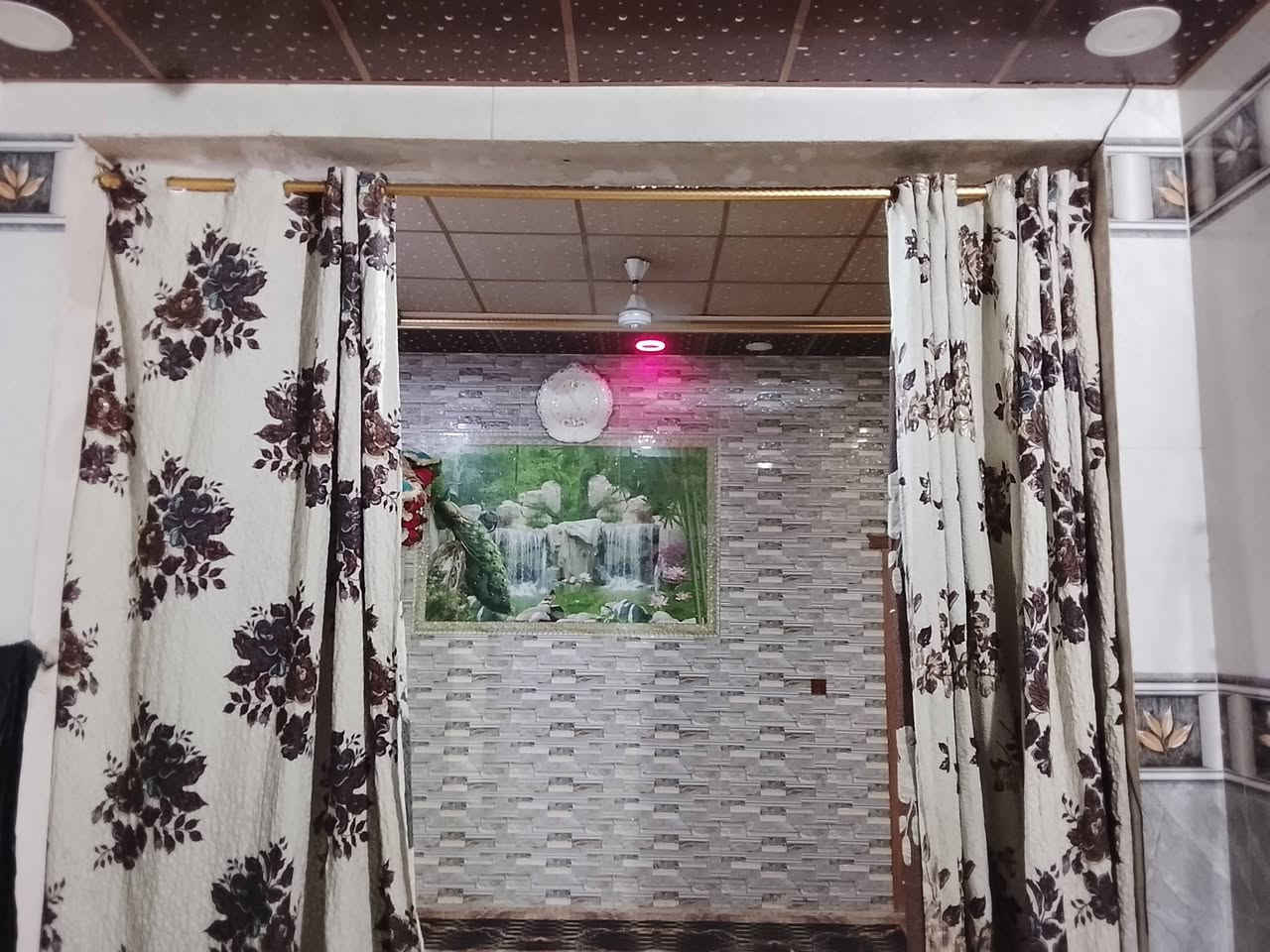 سلام عليكم عدي بيت لبيع كربلاء شارع شبانات قرب صيدليه جبل
(بيت مساحته 100م)
(مكون استقبال مفتوح عله صاله نظام حسينه ال يجوه زوار او عده موكب بيت ما يفوت وا أربع غرف وحده جوه 3فوك أو فيه 3صحيات ثنين جوه واحد فوك بيت بنيان جديد او يبعد عن لامام (كيلو 1)أو محبين هدوء منطقه داير ما دائره حسينيات محافظات لطلب والاستفسار اتصال عله ارقام 👈***********/***********)(سعر بيت 235بيه مجال لشراي)

