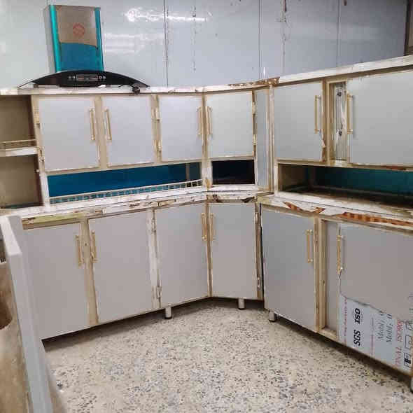 مستعمل ست قطع نضيف اخو الجديد بيهن سنكي السعر 325اللف 
وساب *********** النجف
