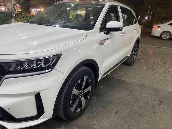 السلام عليكم سورنتو للبيع موديل 2023 
ماشيه 26 الف رقم اربيل تحويل مباشر 
فول بانوراما مواصفات 4 أسلندر  مكان السياره بغداد 
القادسيه ***********
