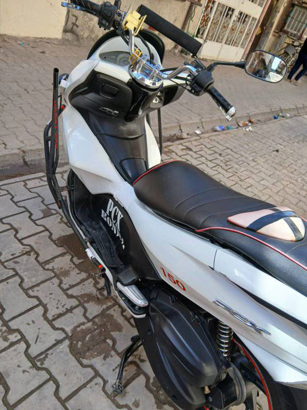 سلام عليكم 
بي سي اكس مكفولهوحيب لوري فيتريه وفحص
بيع او مراوس بطح أو كولدن 
مكاني بغداد الحريه حي العدل ***********
