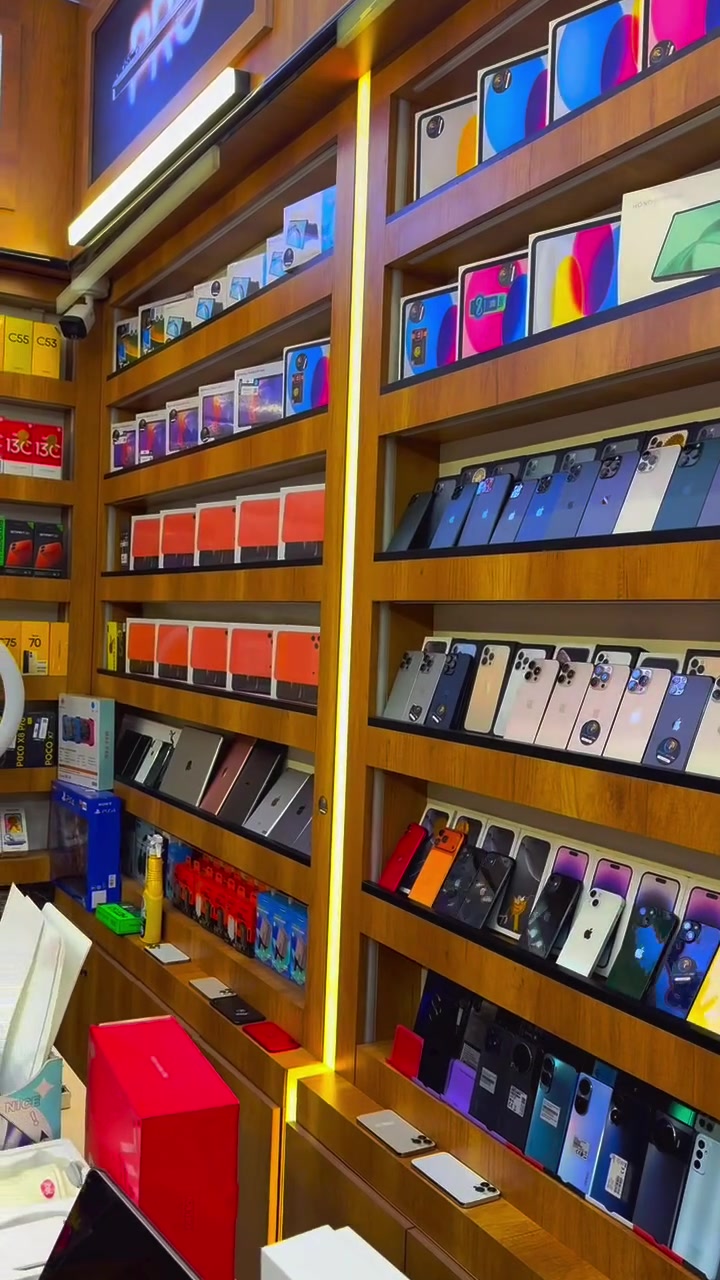 📱 مركز الفهد للهواتف والإلكترونيات 📱

كلشي تحتاجه بمكان واحد وبسعر ما تلكاه غير عدنا:

✅ **آيفونات جديد ومستعمل** 
iPhone 11 لحد 17 Pro Max - فحص كامل وضمان

✅ **صيانة جميع الإلكترونيات**
شاشات، بطاريات، بوردات، سوفتوير - تصليح بنفس اليوم

✅ **بلاي ستيشن وألعاب**
PS4, PS5, أجهزة وأكسسوارات وألعاب أصلية

✅ **إلكترونيات عامة**
سماعات، ساعات ذكية، شواحن MagSafe، باور بانك، إكسسوارات

💥 سلم وسعر تنافسي
💥 فحص قبل الاستلام
💥 تعامل صدگ وأمانة

مركز الفهد = أرخص سعر تشوفه بحياتك مركز الفهد للتلفونات


**إذا كنت صاحب هذا الإعلان وتريد حذفه لأي سبب، رجاءا أرسل رسالة إلى الدعم الفني**
